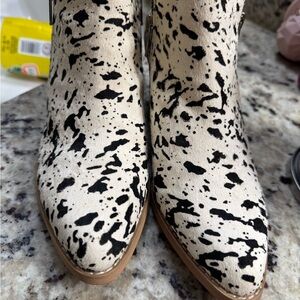 Very Volatile Black and White Speckled Ankle Booties